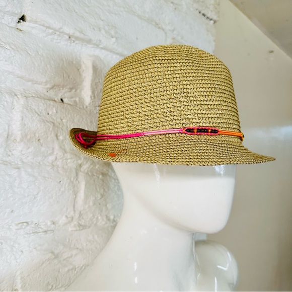 LILLY PULITZER BUCKET HAT ONE SIZE *SPLASHDANCE* MULTI - Picture 2 of 9